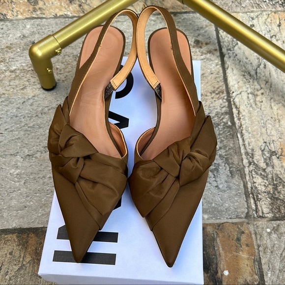 GANNI Soft Bow Slingback Pumps in Chicory Coffee - Picture 5 of 11